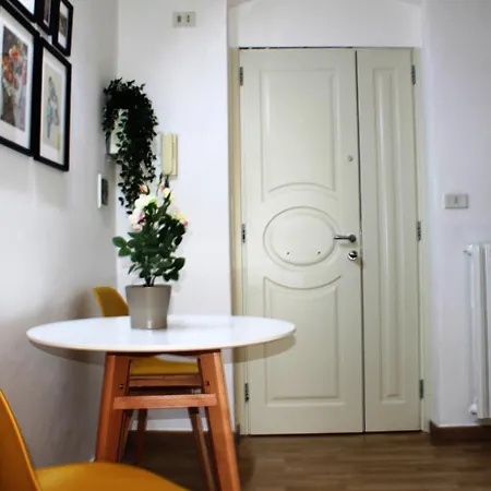 شقة University Home