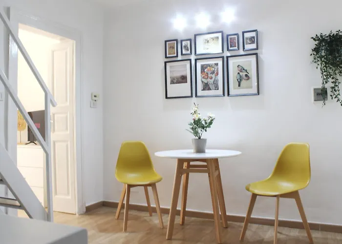 Апартаменты University Home