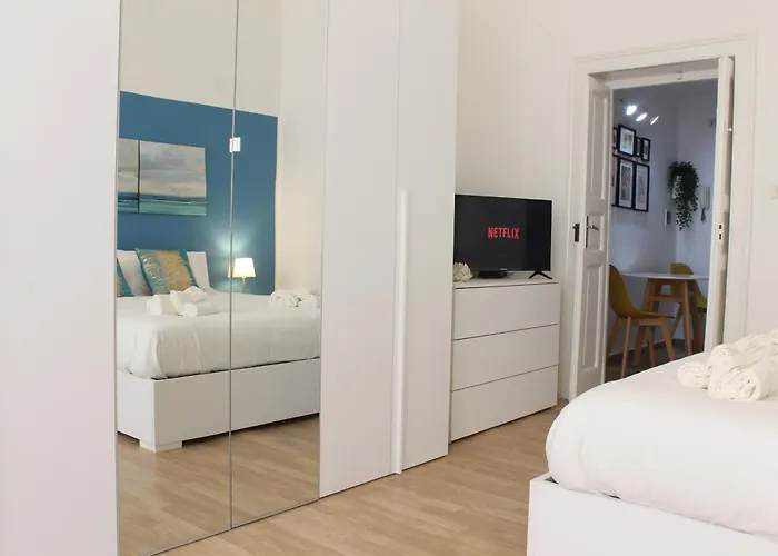 University Home Бари